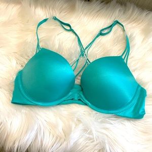 Like New - Victoria’s Secret Turquoise Push-up Bra